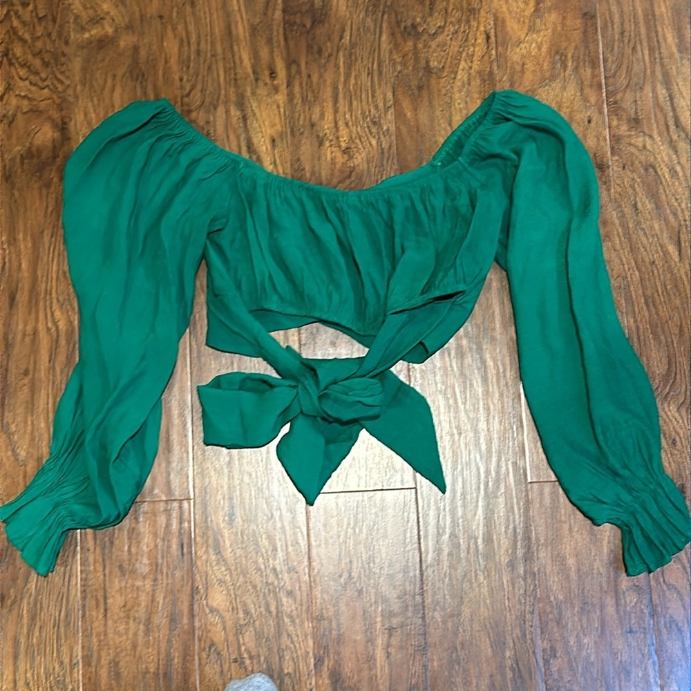 crop top open back with bow